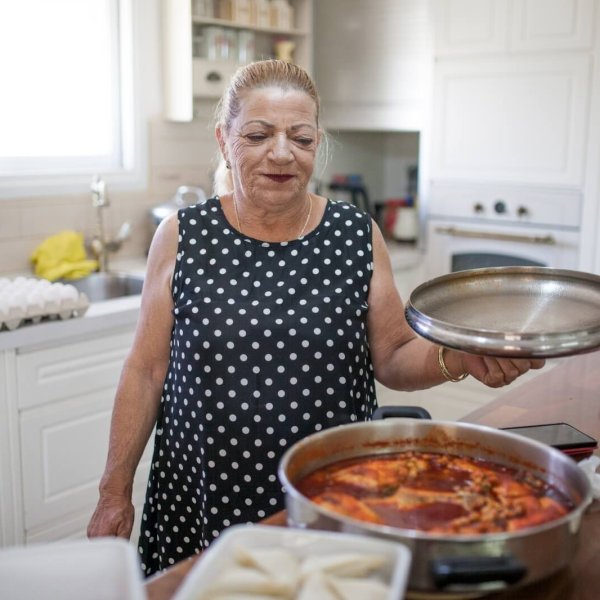 ארוחת צהריים - פרויקט המבשלות